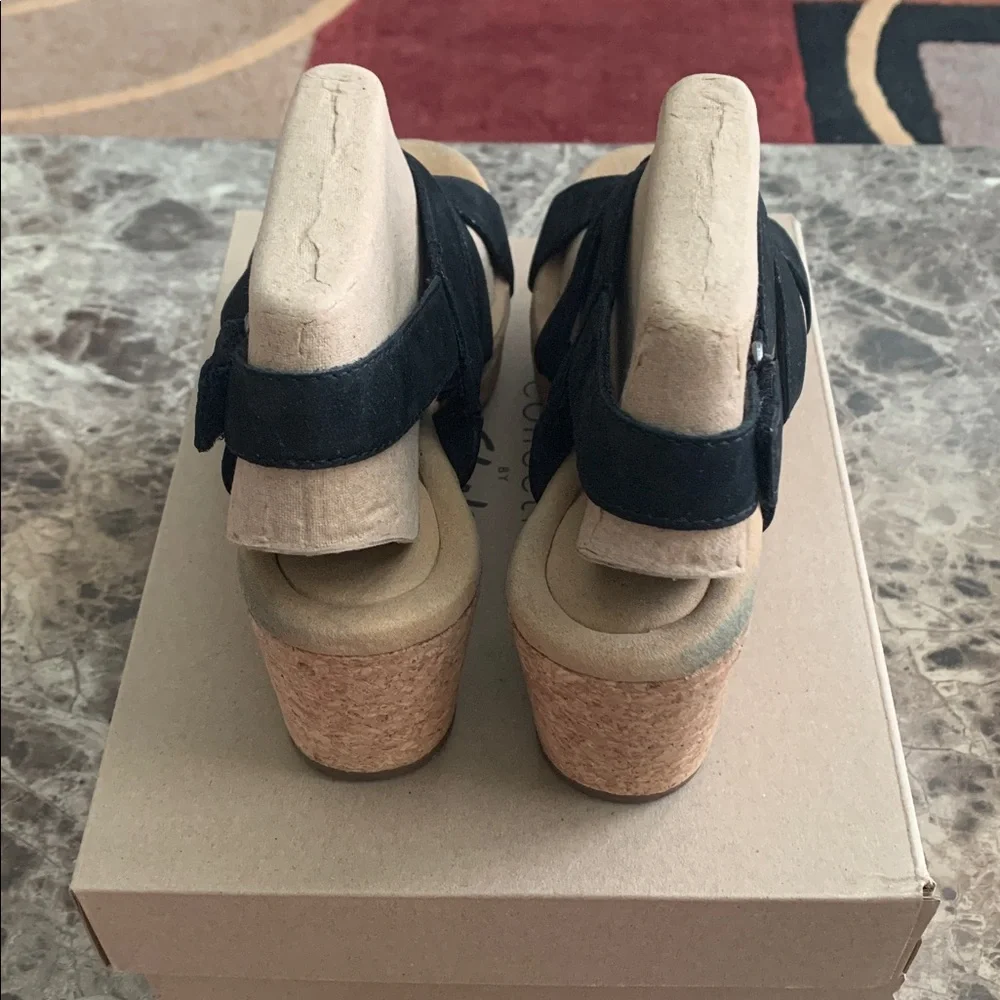 Clarks Black Nubuck Giselle Beach Wedge Sandal – Size 8.5M - Picture 10 of 13